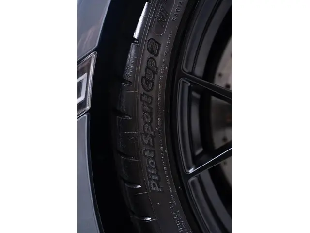 Porsche 718 Spyder RS 2024 Benzine 47