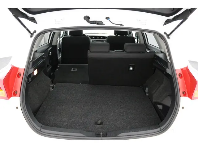 Toyota Auris 1.8 Hybrid Lease 2013 Hybride Benzine 23