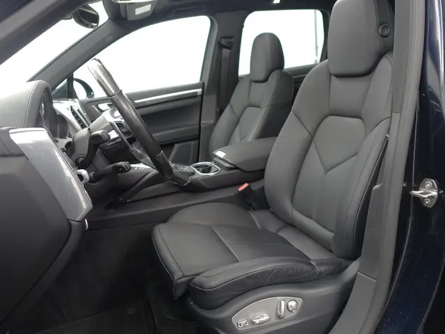 Porsche Cayenne 3.0 S E-Hybrid 2015 Hybride Benzine 30