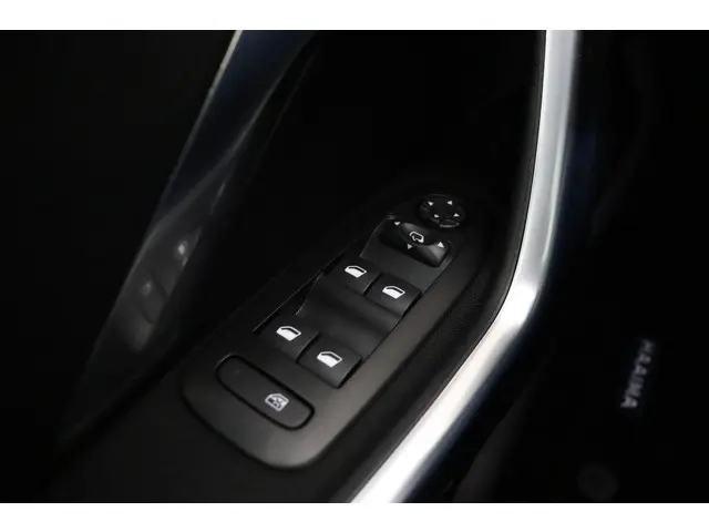 Peugeot 2008 1.2 PureTech Allure 2019 Benzine 22