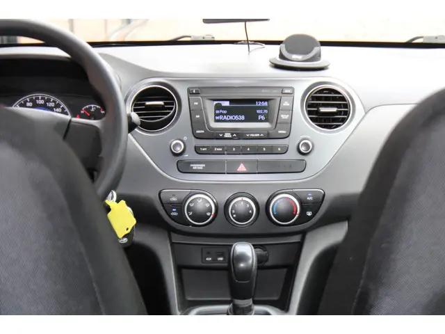 Hyundai i10 1.2i Automaat 2017 Benzine 12
