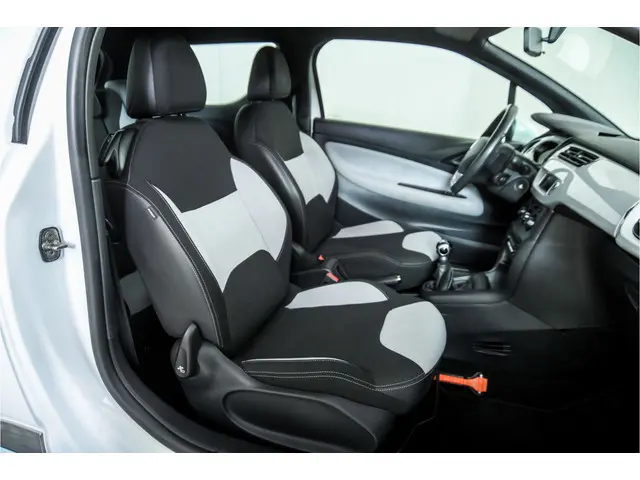 Citroën DS3 1.2 VTi 2014 Benzine 21