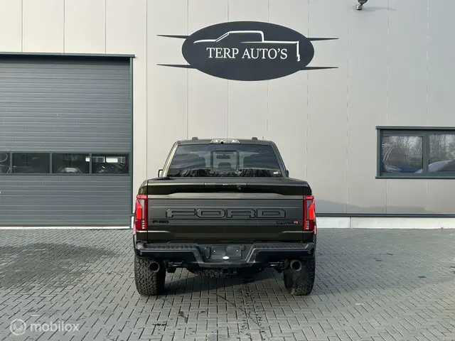 Ford F-150 USA Raptor R 5.2 V8 Supercharged 2024 Benzine 3