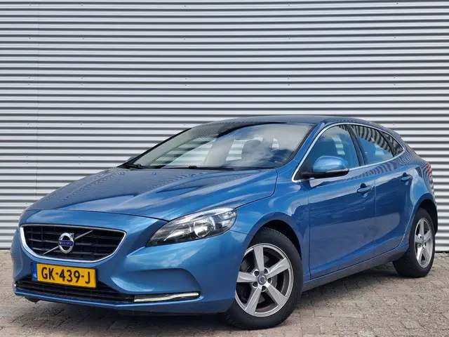 Volvo V40 2.0 T2 Summum 2015 Benzine