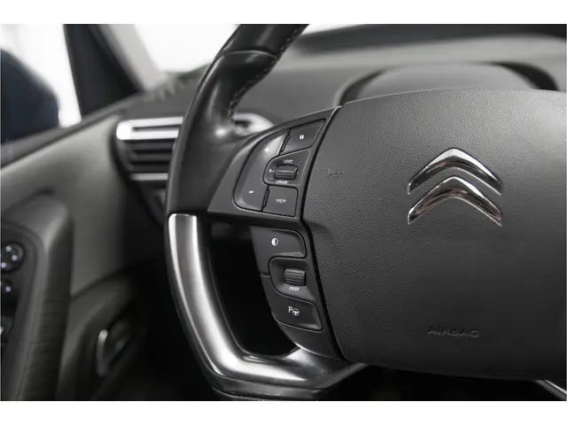 Citroën C4 Picasso 1.2 PureTech Intensive 2016 Benzine 25