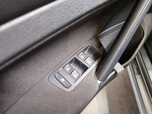 Volkswagen e-Golf E-DITION 2019 Elektrisch 24
