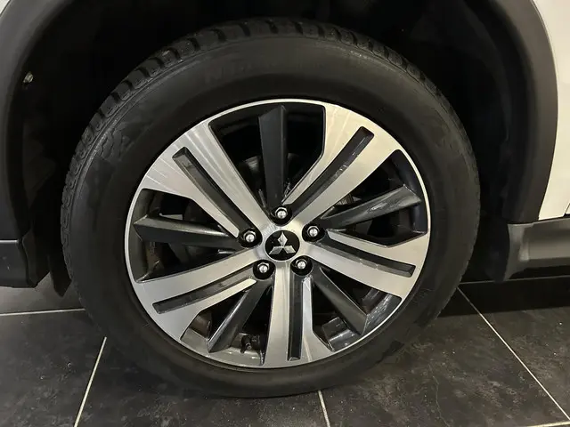 Mitsubishi ASX 2.0 Instyle 2019 Benzine 25