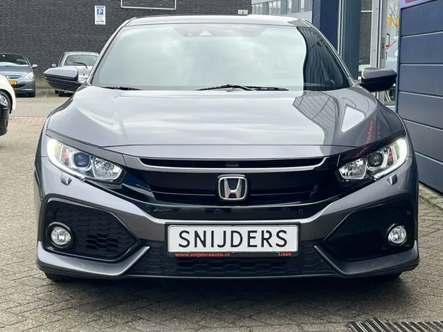 Honda Civic 1.0 i-VTEC Premium automaat 2017 Benzine 18