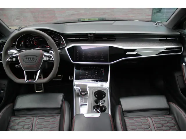 Audi RS6 A6 Avant TFSI quattro 2020 Hybride Benzine 30