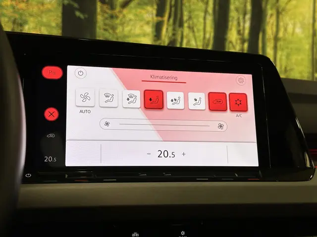 Volkswagen Golf 1.0 TSI Life 2022 Benzine 20