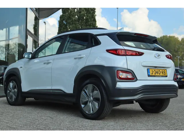 Hyundai Kona EV COMFORT 64 KWH 2020 Elektrisch 10