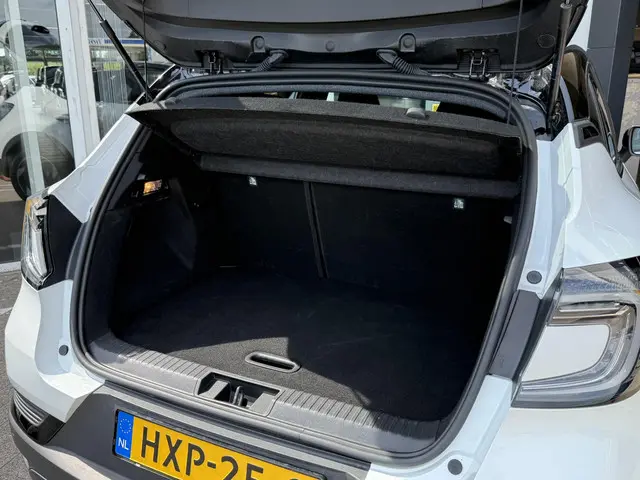 Renault Captur 1.3 mild hybrid 160 techno 2024 Benzine 28