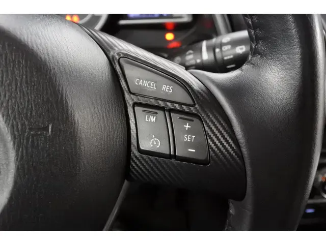 Mazda 2 1.5 90pk Nakama 2016 Benzine 16