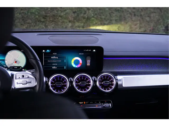 Mercedes-Benz EQB EQB 300 4MATIC 2022 Elektrisch 47