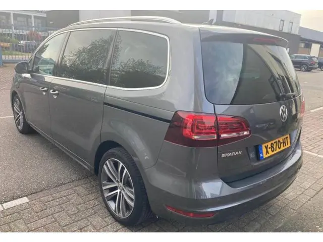Volkswagen Sharan 1.4 TSI DSG Highline 7 Zit 2016 Benzine 5
