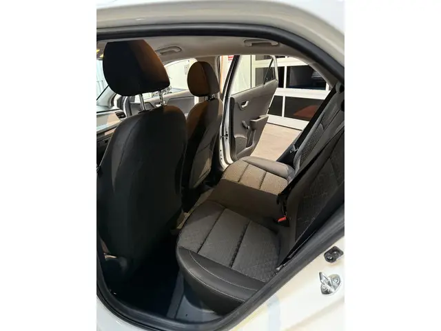 Kia Rio 1.2 CVVT ComfortLine 2023 Benzine 7