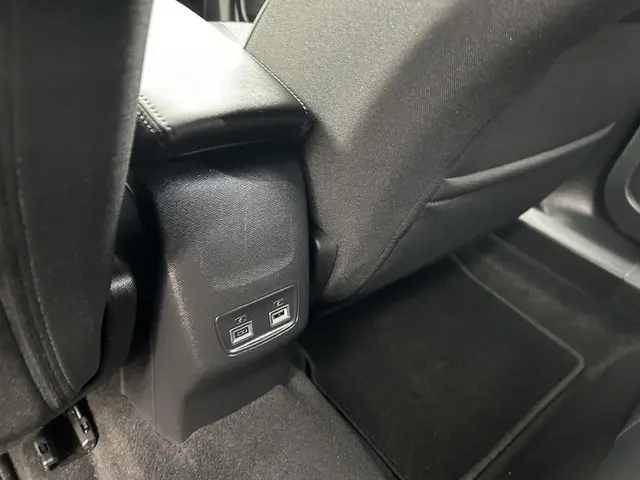 Peugeot 2008 1.2 Hybrid 145 Allure 2025 Hybride Benzine 15