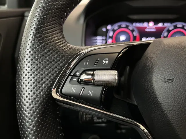 Škoda Karoq 1.5 TSI ACT Sportline 2020 Benzine 33
