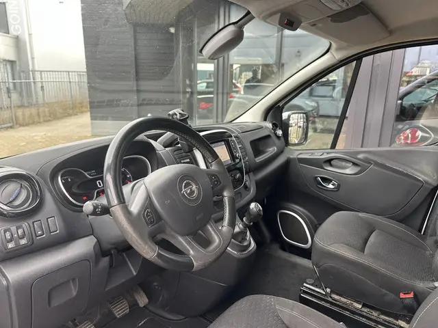 Opel Vivaro 1.6 CDTI L2H1 DC Sport EcoFlex 2019 Diesel 8
