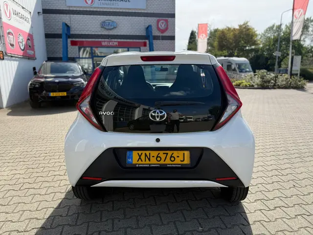 Toyota Aygo 1.0 VVT-i x-fun 2019 Benzine 9