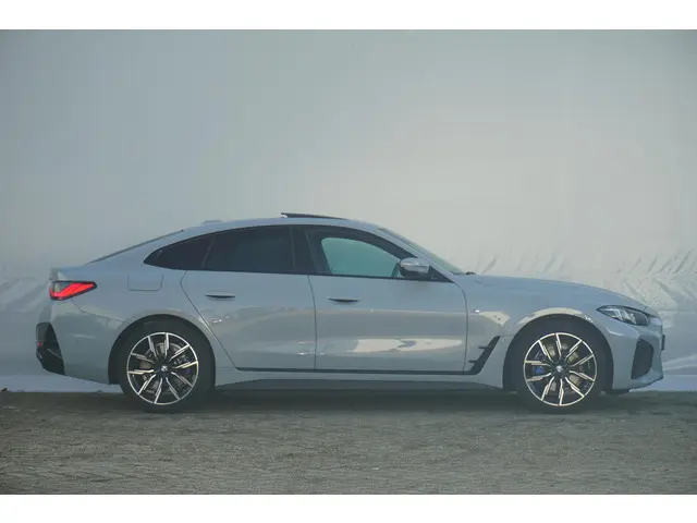 BMW i4 eDrive35 2025 Elektrisch 3