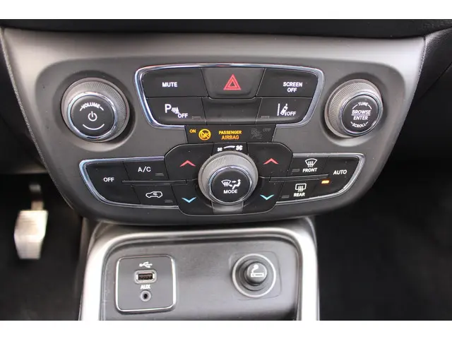 Jeep Compass 1.4 MultiAir Longitude 2019 Benzine 20