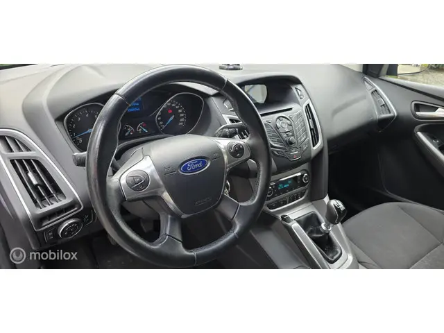 Ford Focus Wagon 1.0 EcoBoost 2013 Benzine 12