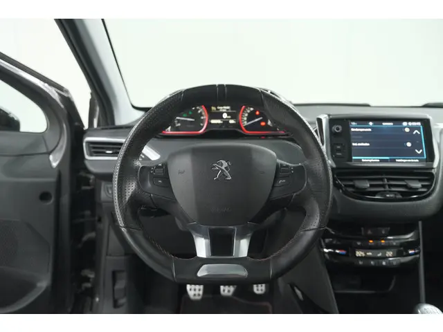 Peugeot 2008 PureTech 130 GT-Line 2019 Benzine 30