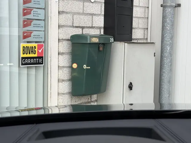 BMW X1 xDrive25e High Executive 2021 Hybride Benzine 38