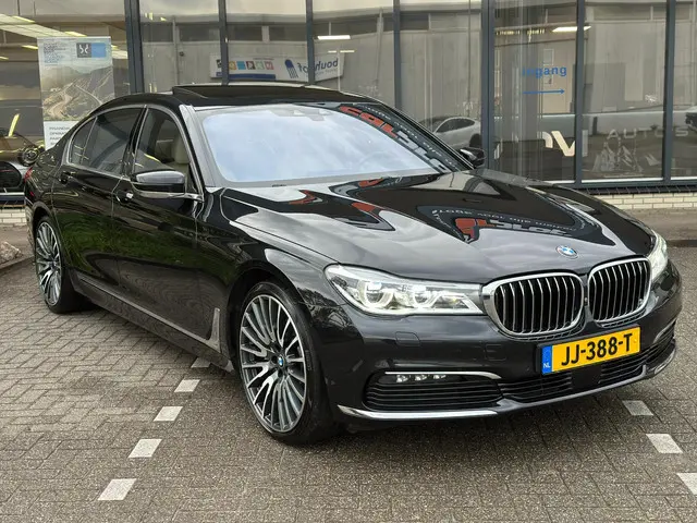 BMW 7 Serie 740Li High Executive 2016 Benzine 14