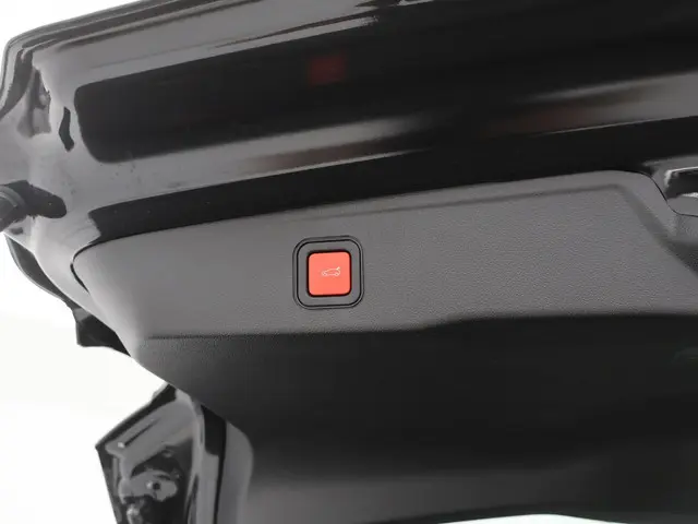 Jeep Avenger 1.2 Altitude 2024 Benzine 33