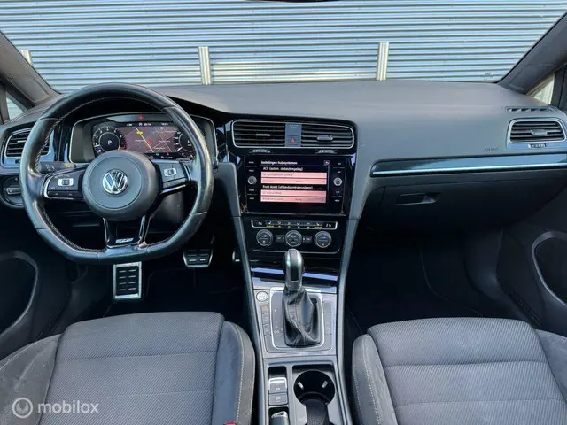 Volkswagen Golf 2.0 TSI 4Motion R 2017 Benzine 4