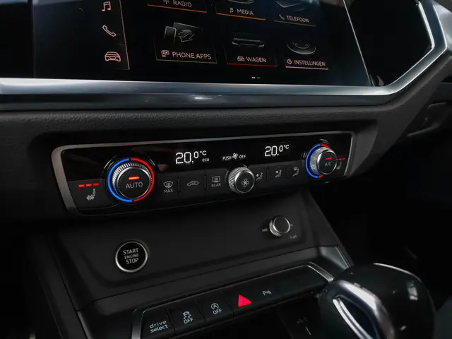 Audi Q3 Sportback 35 TFSI S Edition 2021 Benzine 16