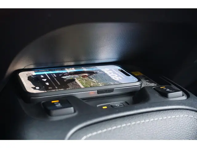 Toyota Corolla 1.8 Hybrid Style 2022 Hybride Benzine 36