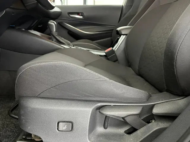 Toyota Corolla 2.0 Hybrid Dynamic 2019 Hybride Benzine 21