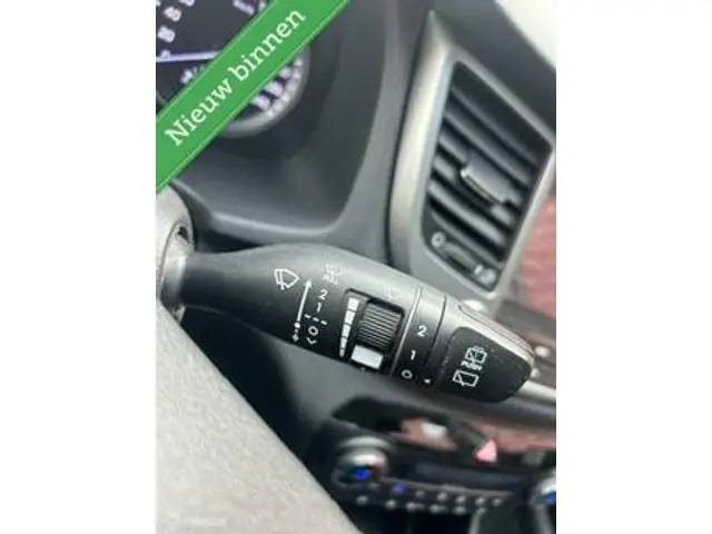 Hyundai Tucson 1.6 GDi i-Motion 2016 Benzine 9