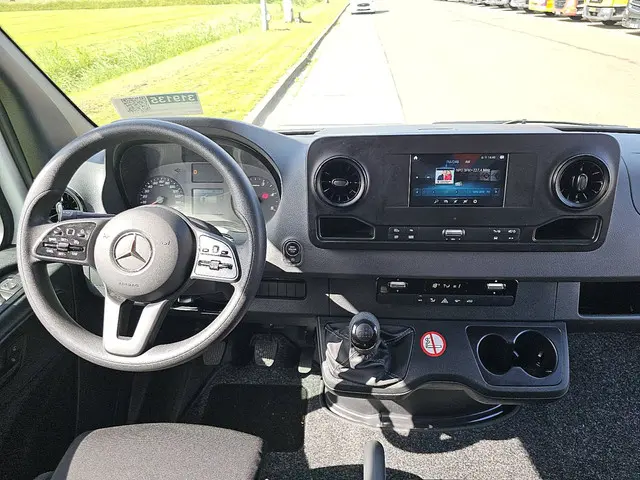 Mercedes-Benz Sprinter 317 2024 Diesel