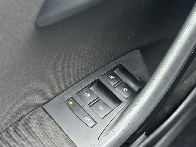 Opel Astra Sports Tourer 1.4 Turbo Sport + 2015 Benzine 19