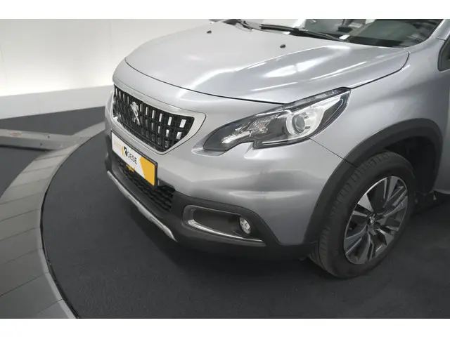 Peugeot 2008 PureTech 110 Allure 2018 Benzine 13