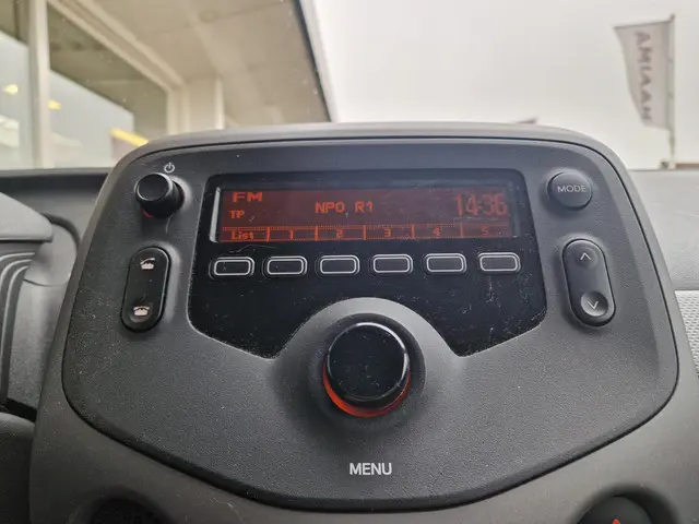 Peugeot 108 1.0 e-VTi Active 2021 Benzine 15