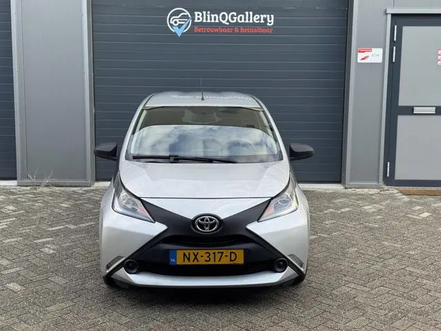 Toyota Aygo 1.0 VVT-i x|Apk| onderhoud| cruise 2017 Benzine 4
