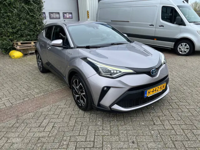 Toyota C-HR 2.0 Hybrid First Edition 2020 Hybride Benzine 3