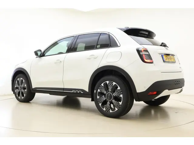 Fiat 600 1.2 Hybrid La Prima 2025 Hybride Benzine 12