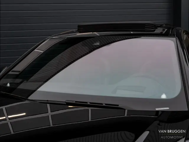 Audi Q8 55 TFSI e quattro S-Line 2021 Hybride Benzine 52