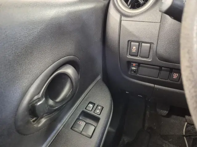 Nissan Micra 1.2 Visia Pack 2015 Benzine 12