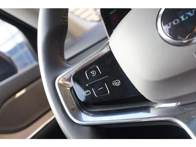 Volvo EX90 Twin Motor Ultra 7p. 111 kWh 2025 Elektrisch 38