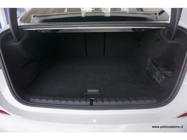 BMW 2 Serie Gran Coupé 218i High Exec 2020 Benzine 17