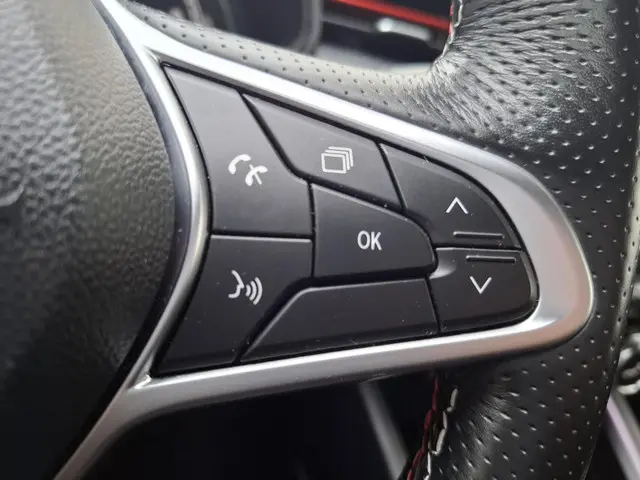 Renault Clio 1.0 TCe R.S. Line 2022 Benzine 20