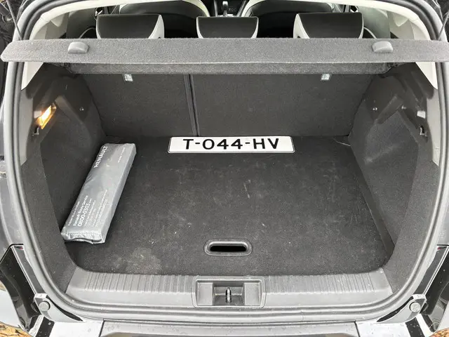 Renault Captur 1.3 mild hybrid 160 techno 2023 Benzine 9