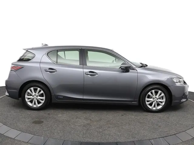Lexus CT 200h Business Line 2017 Hybride Benzine 12